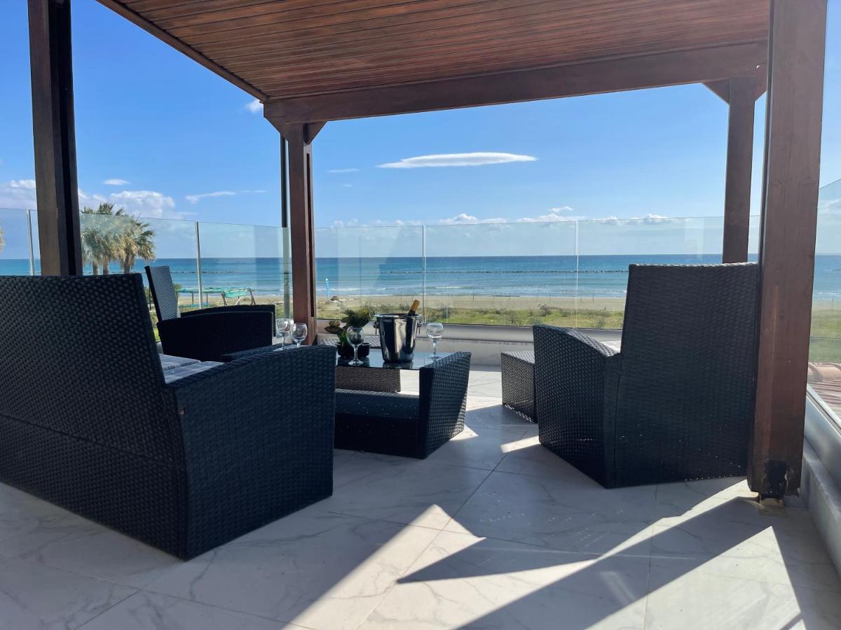 Beachfront Villa - Dasaki Larnaca Zewnętrze zdjęcie